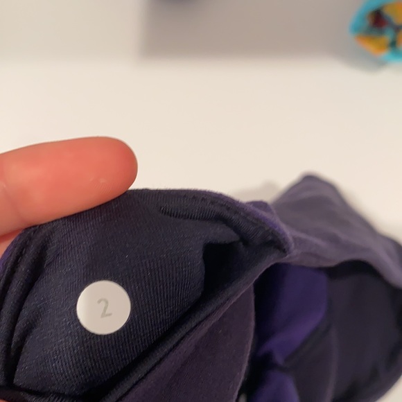 lululemon spandex shorts - Picture 3 of 3